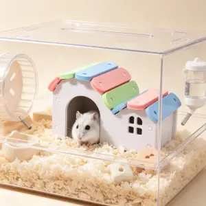 casinha de madeira para hamster