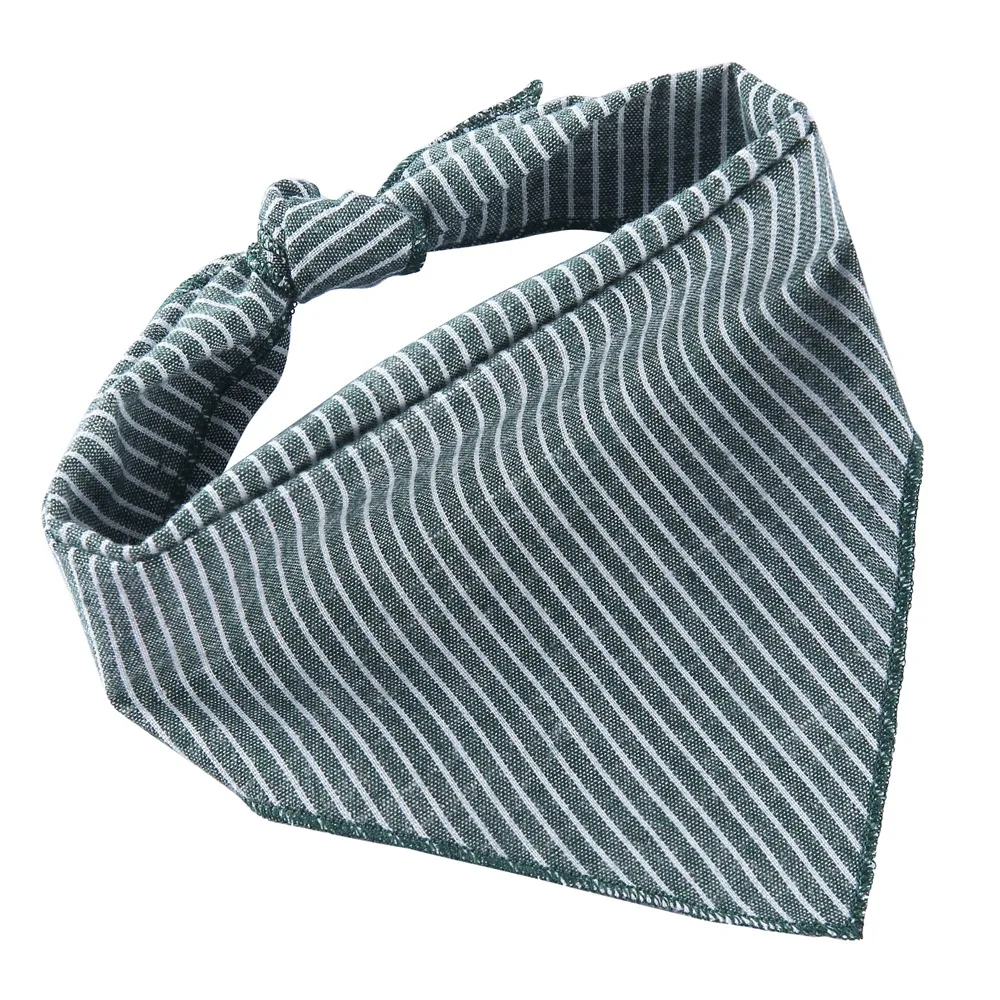 Bandana para Cães e Gatos Listrada Azul e Branca Ajustável - Imagem 4