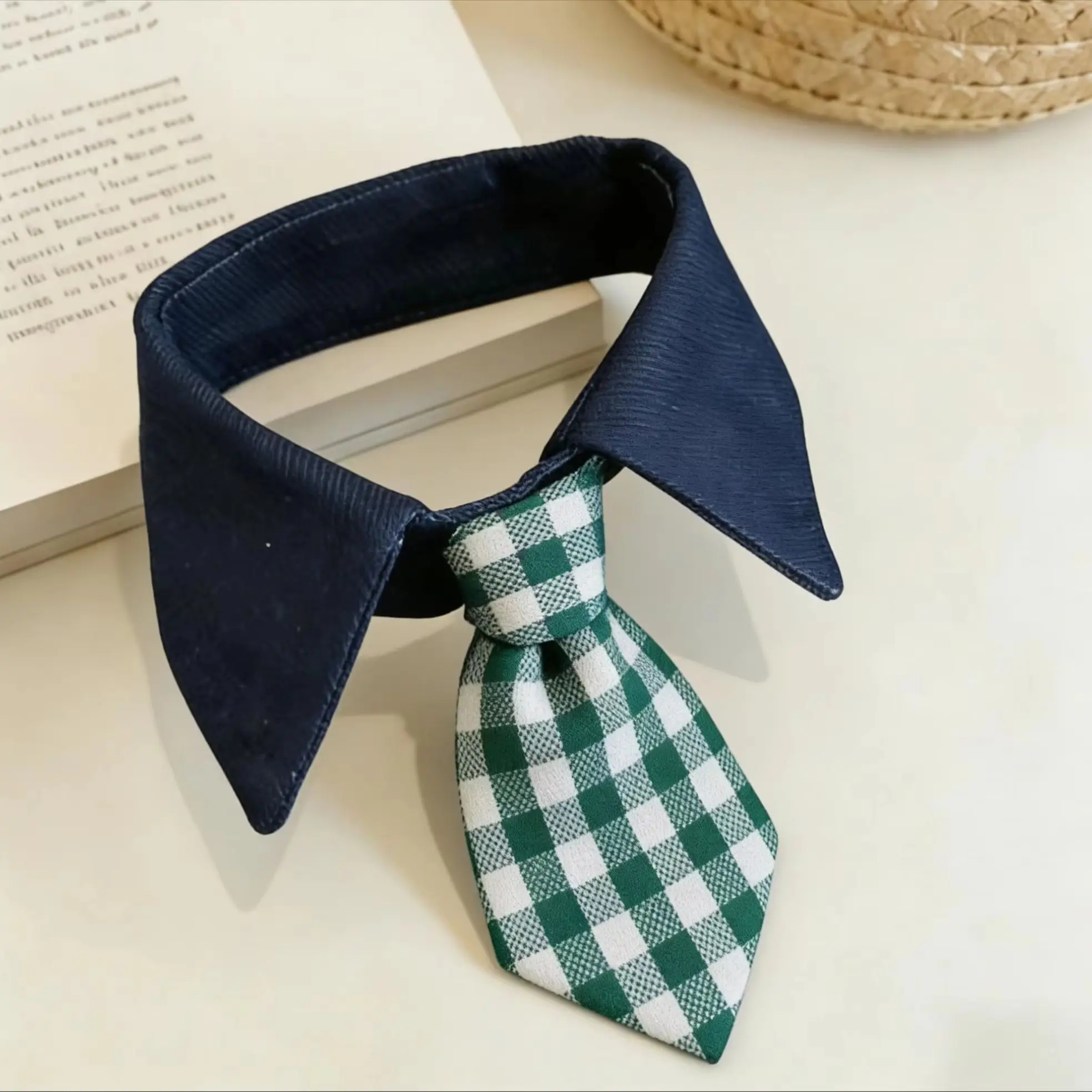 Camisa Formal para Cães e Gatos Pequenos com Colarinho Xadrez e Botão - Imagem 4