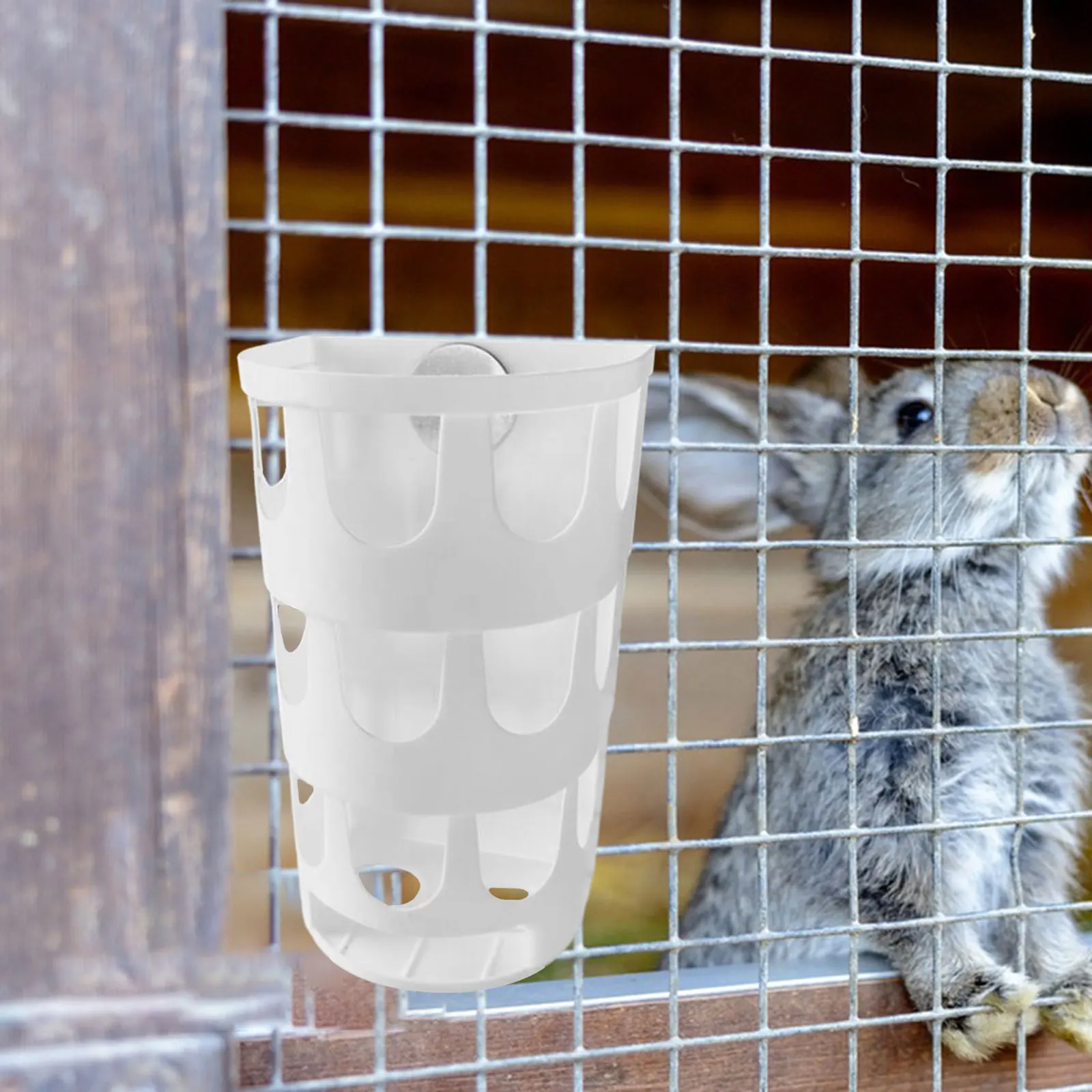 Alimentador de Feno para Coelhos e Roedores com Gancho para Gaiola - Imagem 4