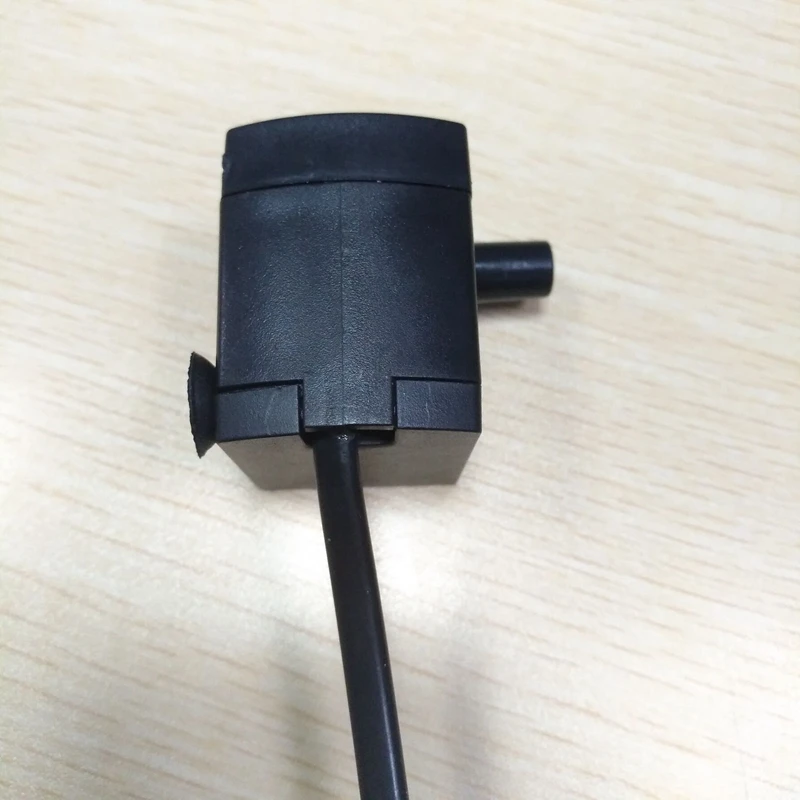 Bomba Submersível para Aquário 3W 180 L/H com Ventosas - Imagem 5