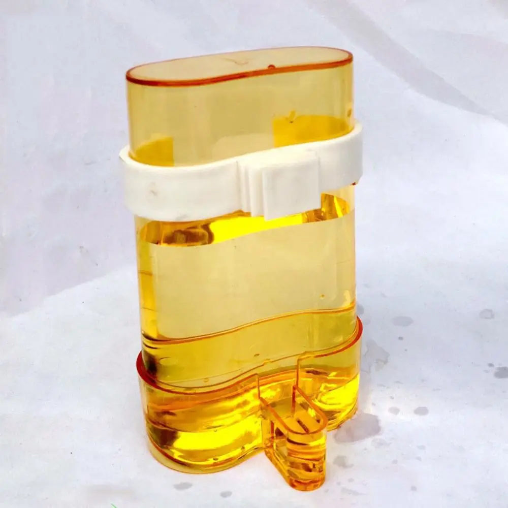 Bebedouro para Pássaros Automático de Plástico Transparente com Encaixe na Gaiola - Imagem 2