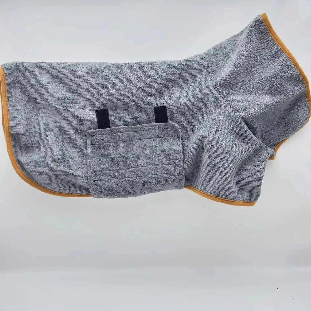 Roupão de Banho para Cães de Nanofibra Absorvente e Secagem Rápida - Imagem 4