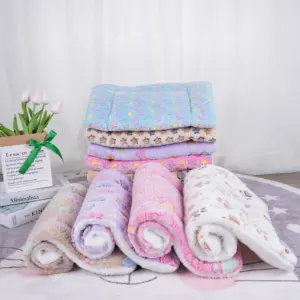 cama de flanela lavável para cães