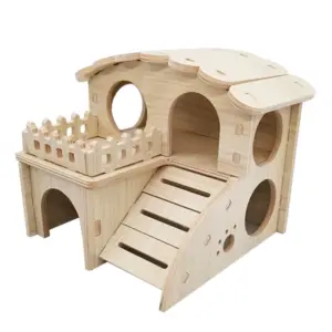 toca de madeira para hamster