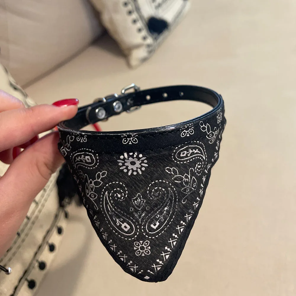 Bandana para Gatos e Cães Pequenos Ajustável 20-28 cm - Imagem 6