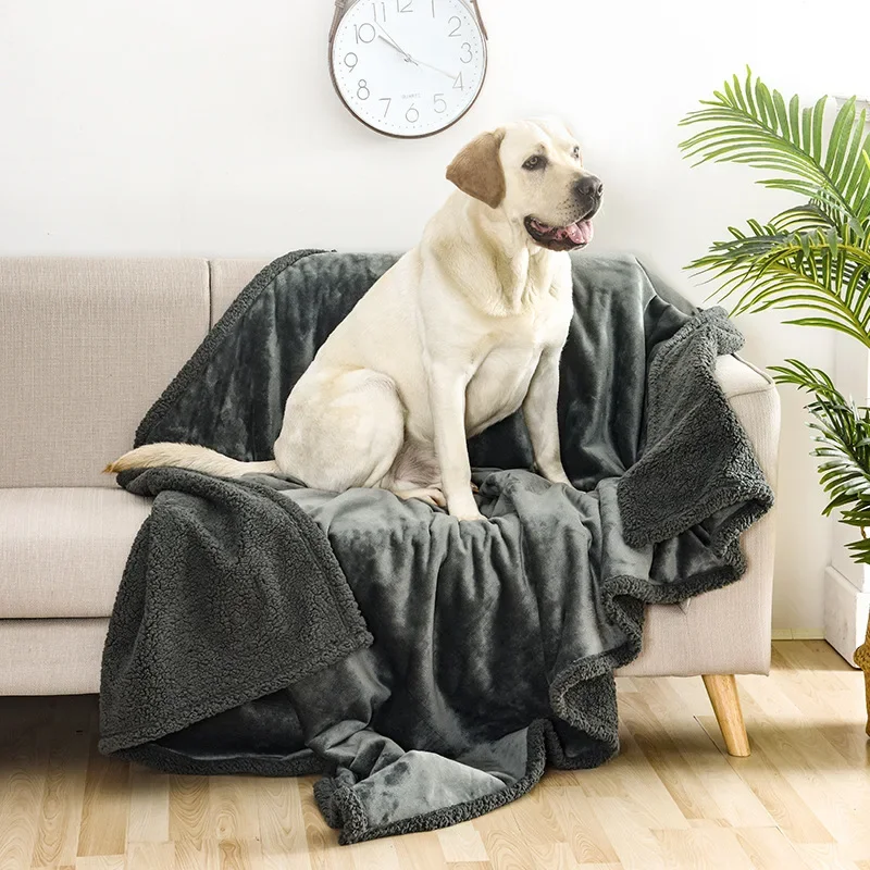 Cobertor para Pet Impermeável de Microfibra com Camadas Triplas - Image 4