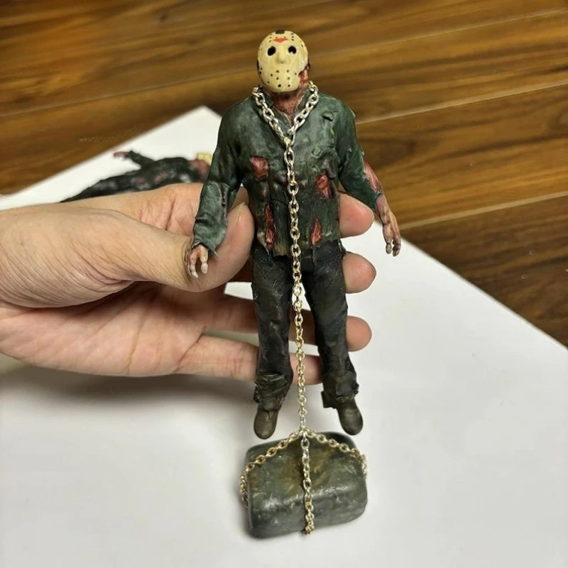 Decoração Aquário Personagem Jason de Resina 20 cm - Image 4