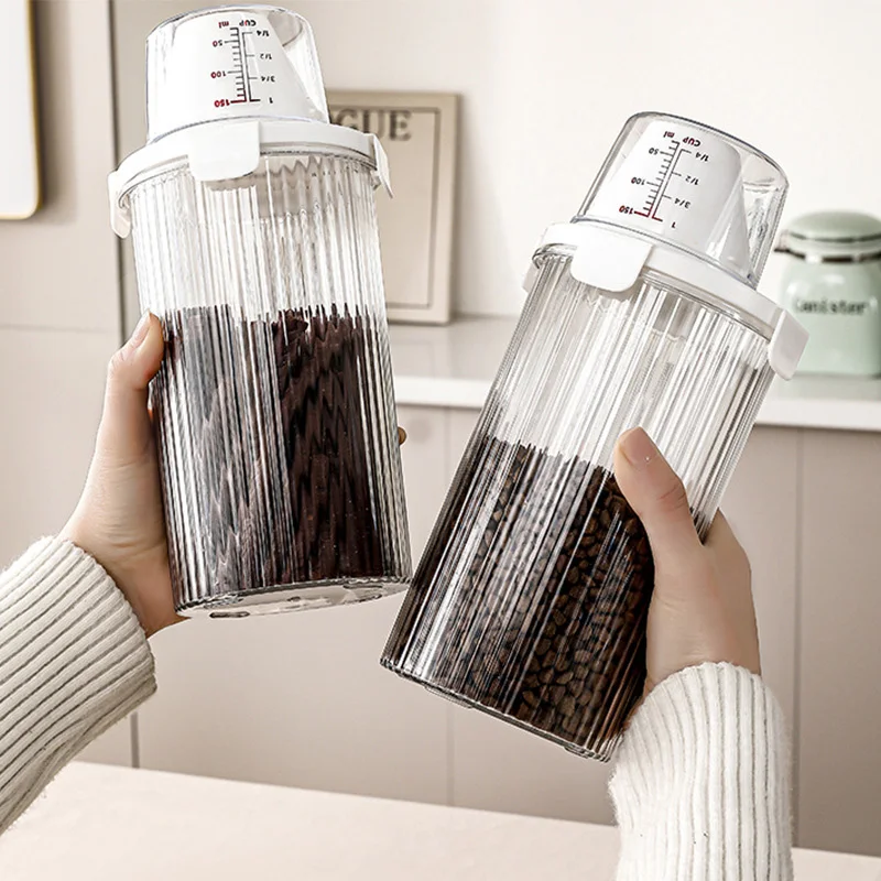Recipiente para Alimentos de Pet Transparente com Copo Medidor Integrado - Image 2