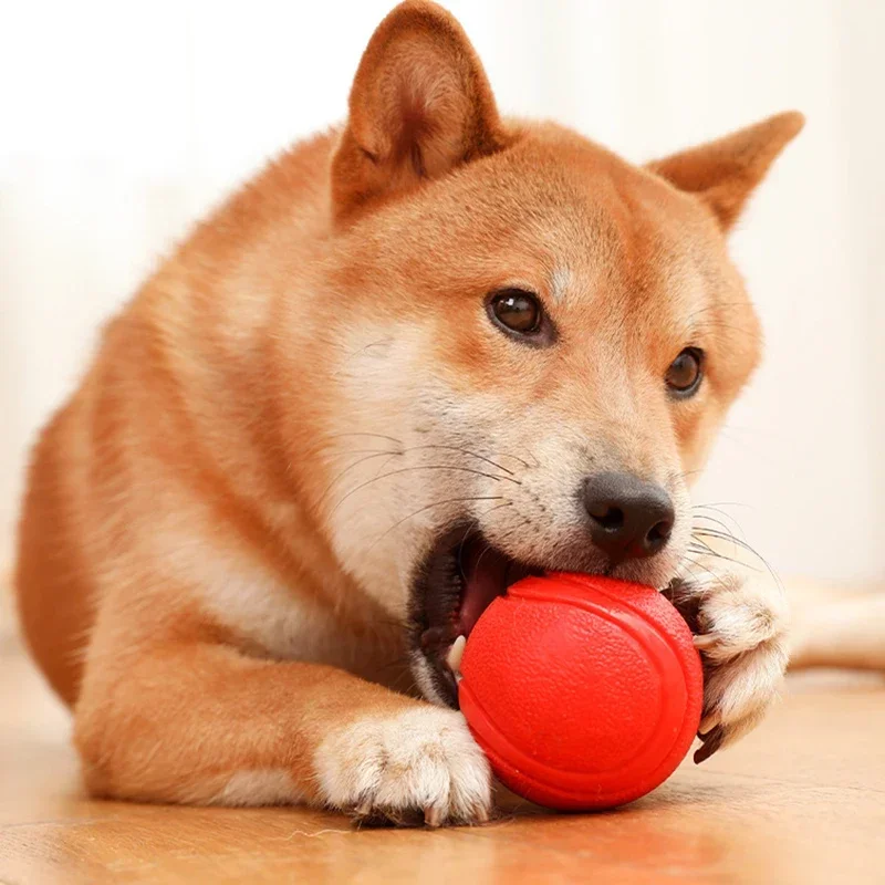 Bola de Borracha TPR para Cães Pequenos de 4,5 cm para Mastigar - Image 2