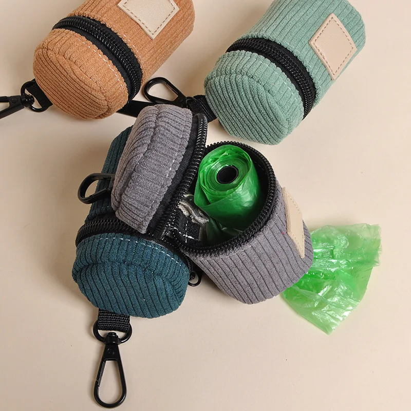 Dispensador de Sacos para Cães de Veludo Cotelê com Gancho para Guia - Imagem 2