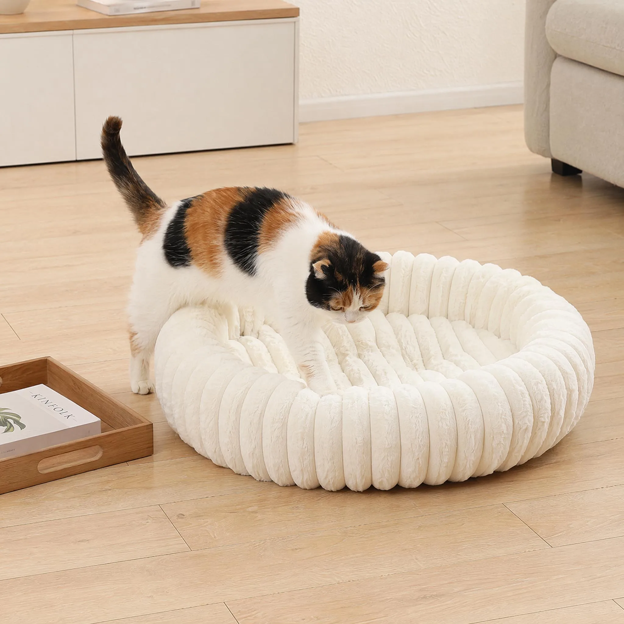 Cama Redonda para Gatos e Cães Pequenos de Pelúcia Antiderrapante - Imagem 5
