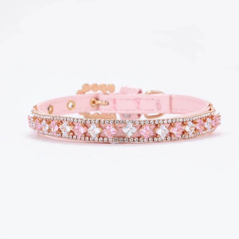 Coleira de Pérolas com Strass para Gatos e Cães Pequenos Ajustável - Imagem 3