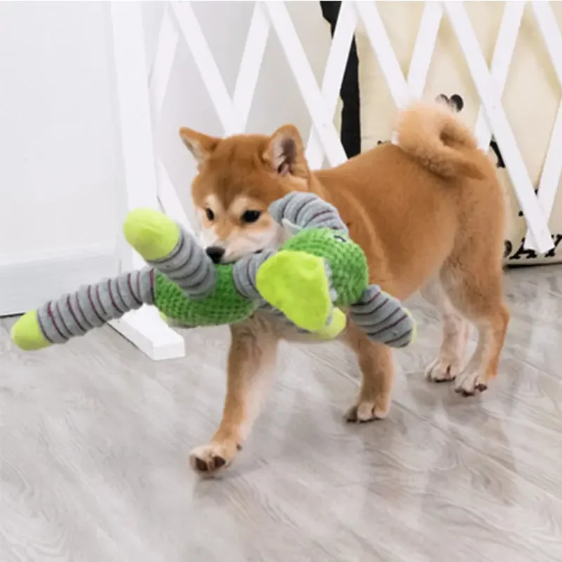 Brinquedo de Pelúcia para Cães Grandes com Apito Interno - Image 6