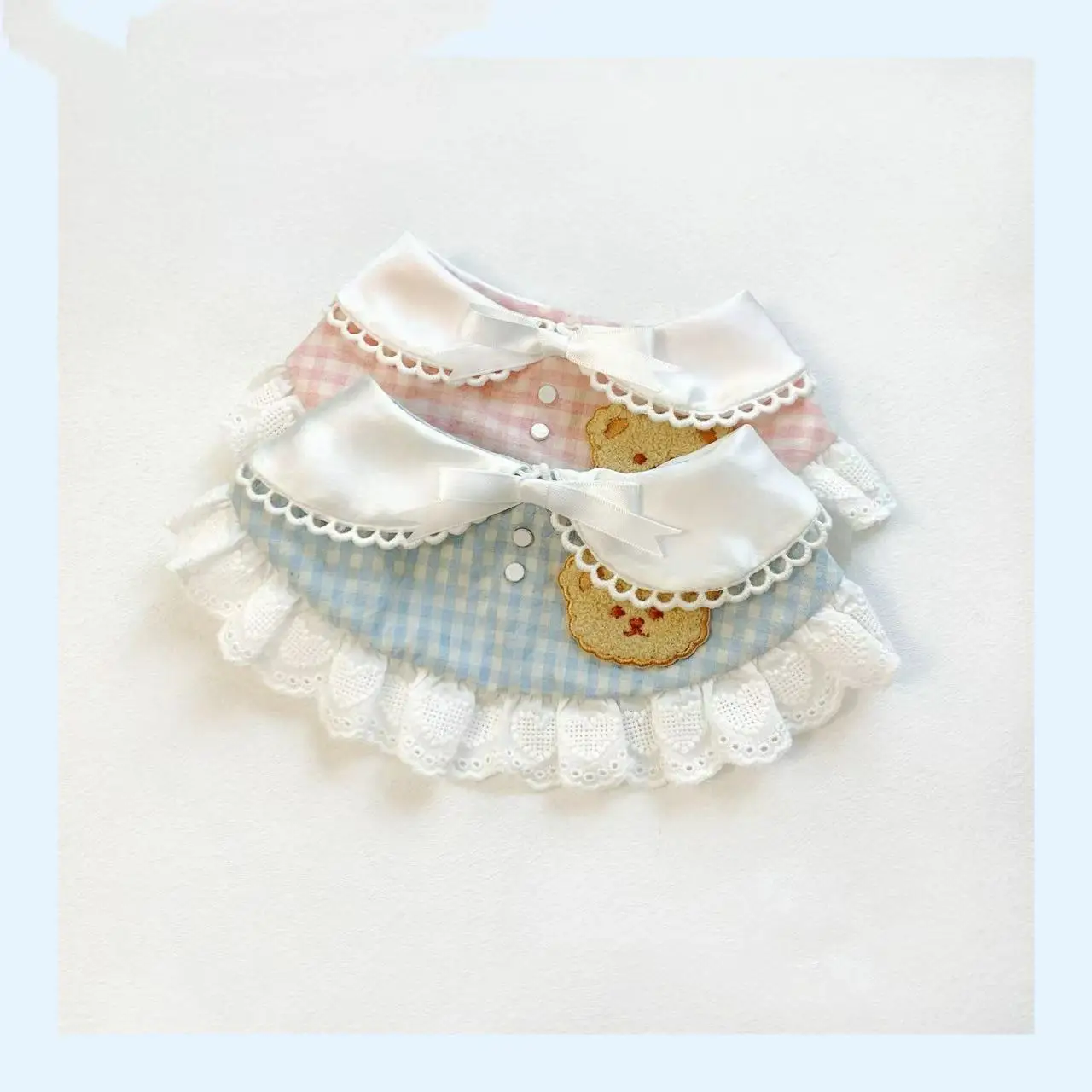 Lenço Bandana Pet Xadrez para Cães e Gatos de Renda Ajustável - Image 2