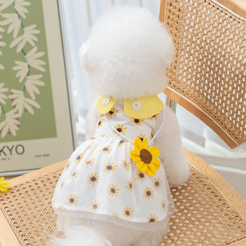 Vestido de Malha para Cães e Gatos com Laço para Passeio - Image 3