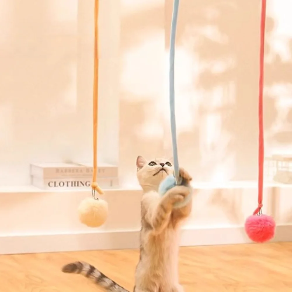 Brinquedo para Gatos com Ventosa e Mola Bola de Pelúcia - Imagem 2