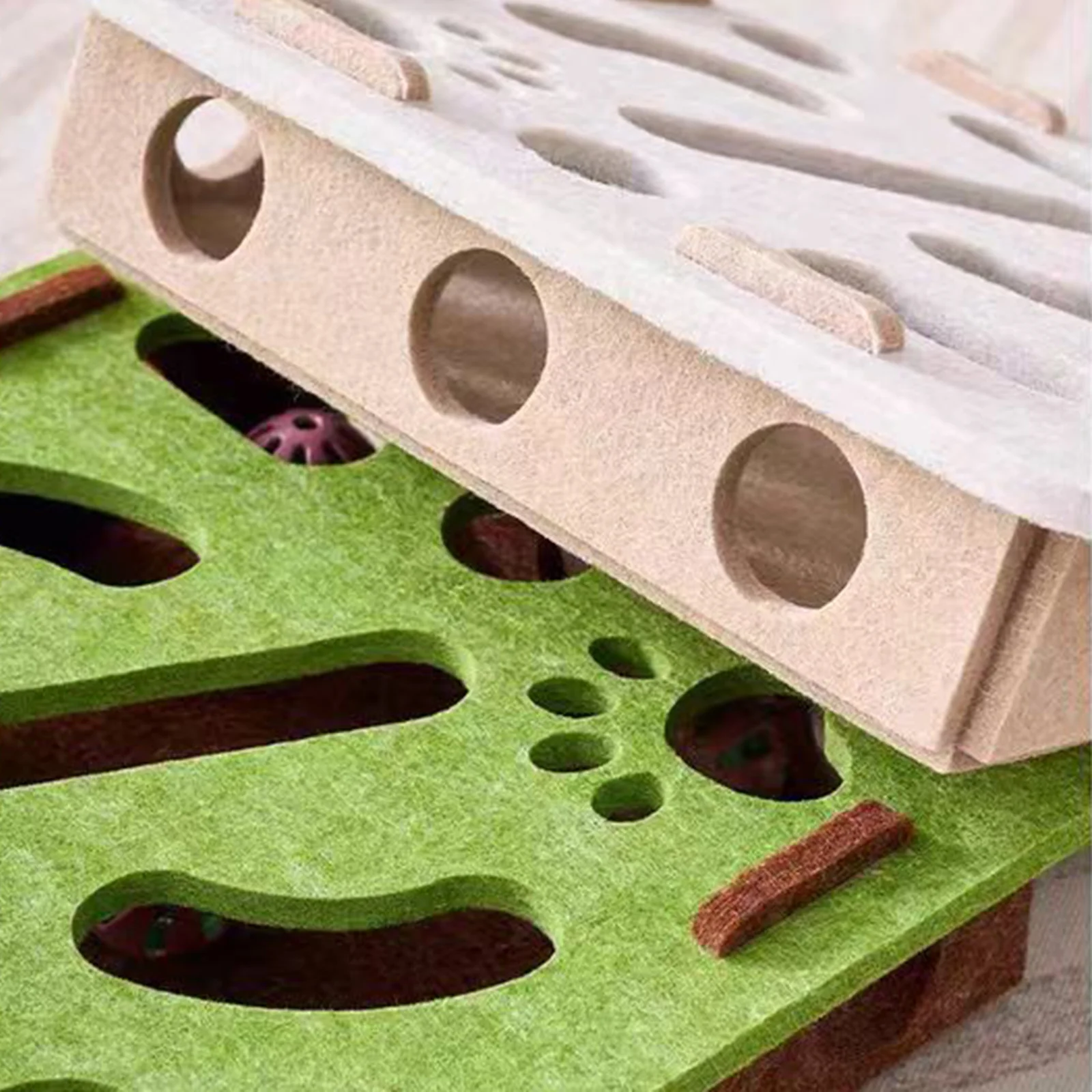 Brinquedo Quebra-Cabeça para Gatos de Plástico com Sino Interno - Imagem 3