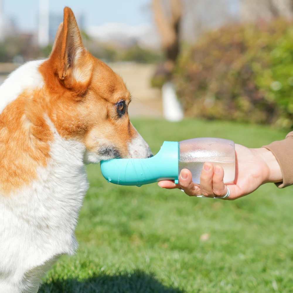 Garrafa de Água Portátil para Cães e Gatos 300ml com Bico de Esfera - Imagem 4