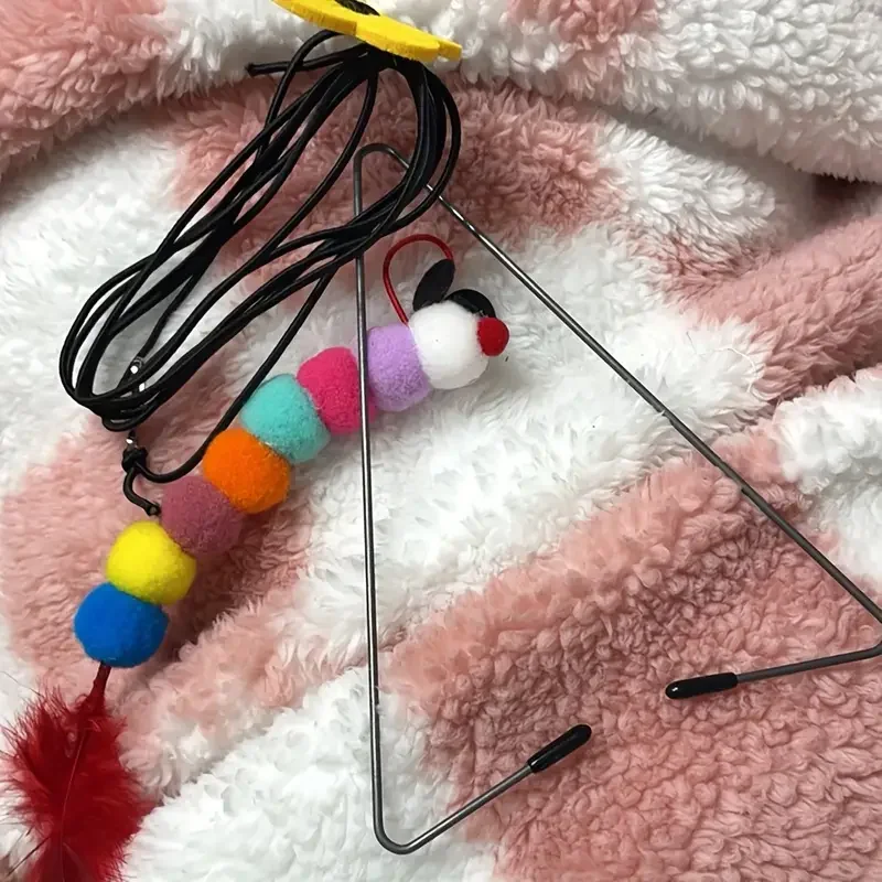 Brinquedo para Gatos Suspenso com Minhocas Coloridas Ajustável - Imagem 5