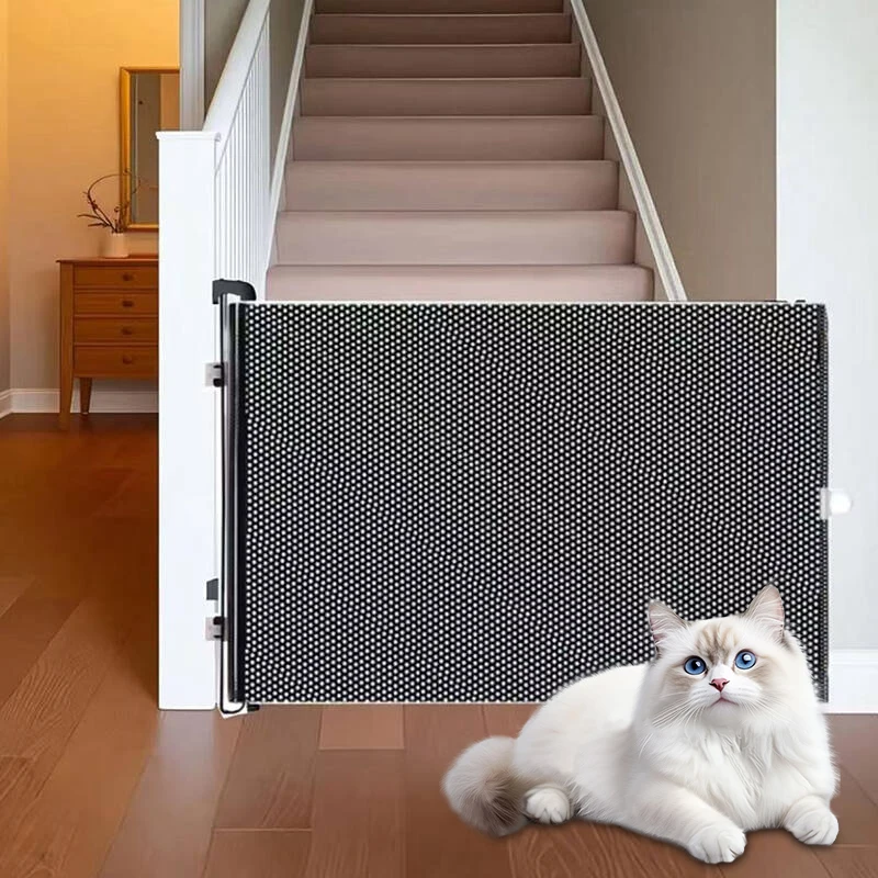portão retrátil para cães e gatos
