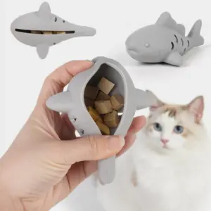 brinquedo interativo para cães e gatos esconde alimentos