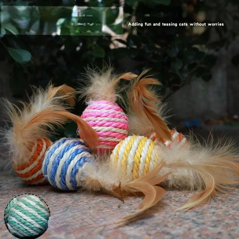 Brinquedo para Gatos Bola de Sisal com Pena 4,3 cm - Imagem 4