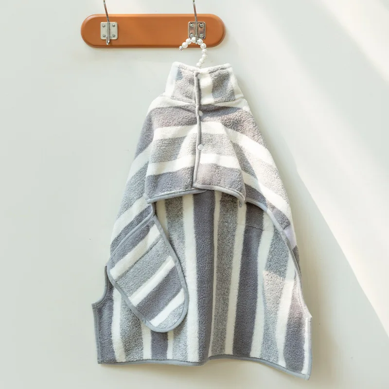 Roupão Listrado para Cães e Gatos de Fleece Coral Absorvente - Image 5