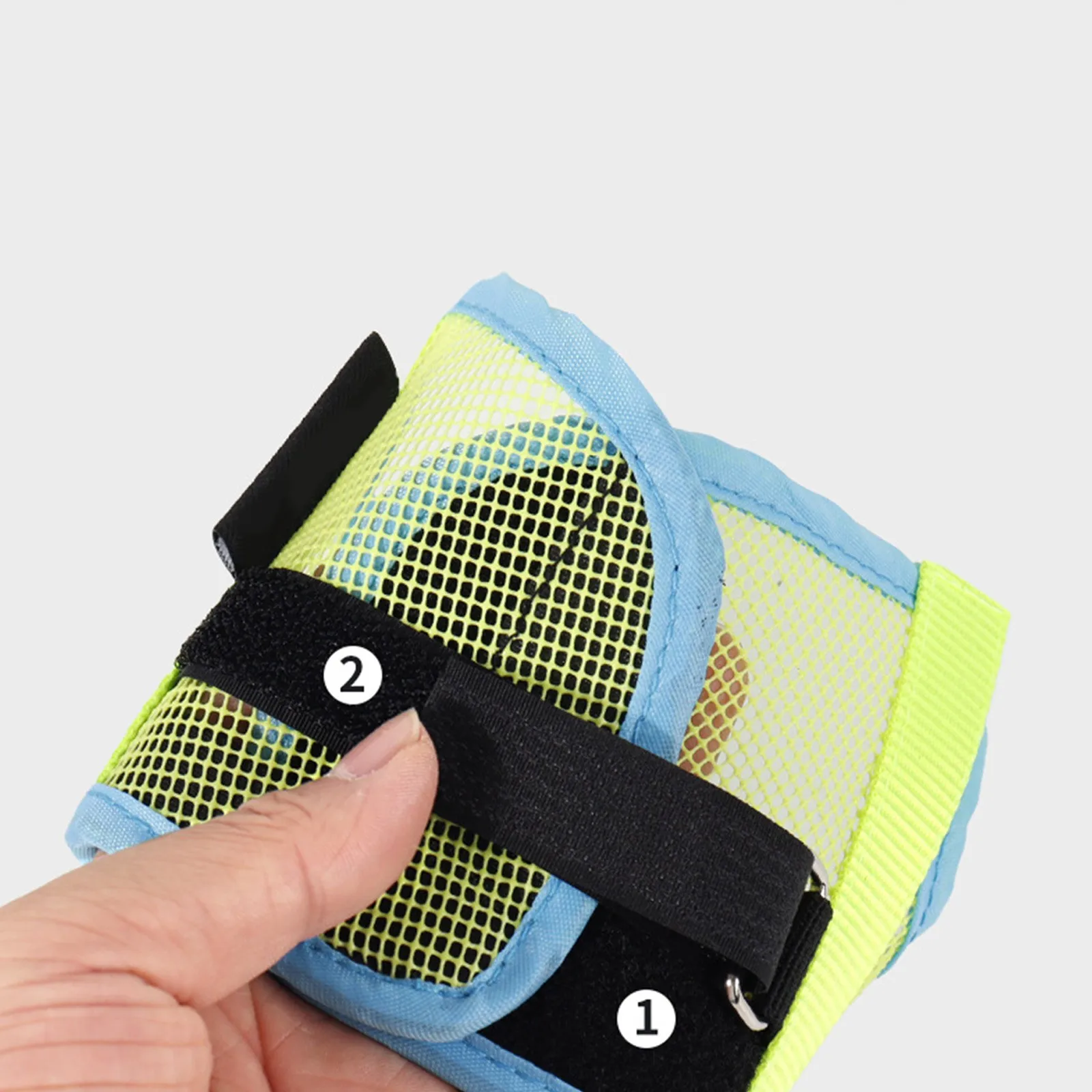 Focinheira Cesta para Cães com Tampa Ajustável e Encaixe de Petisco - Imagem 5