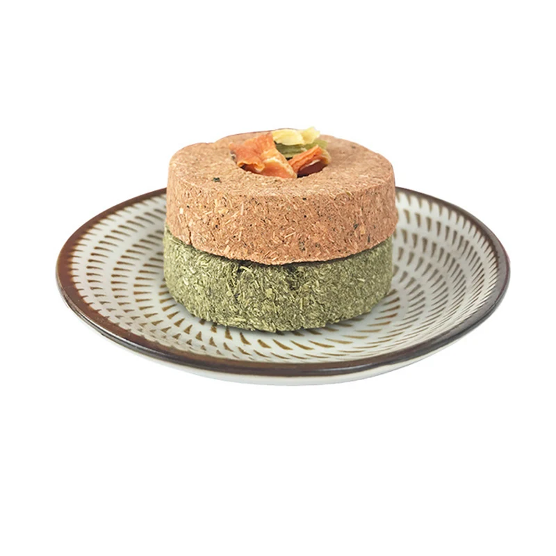 Bolo de Grama Natural para Roedores 4,5 cm, Alivia o Estresse - Image 6