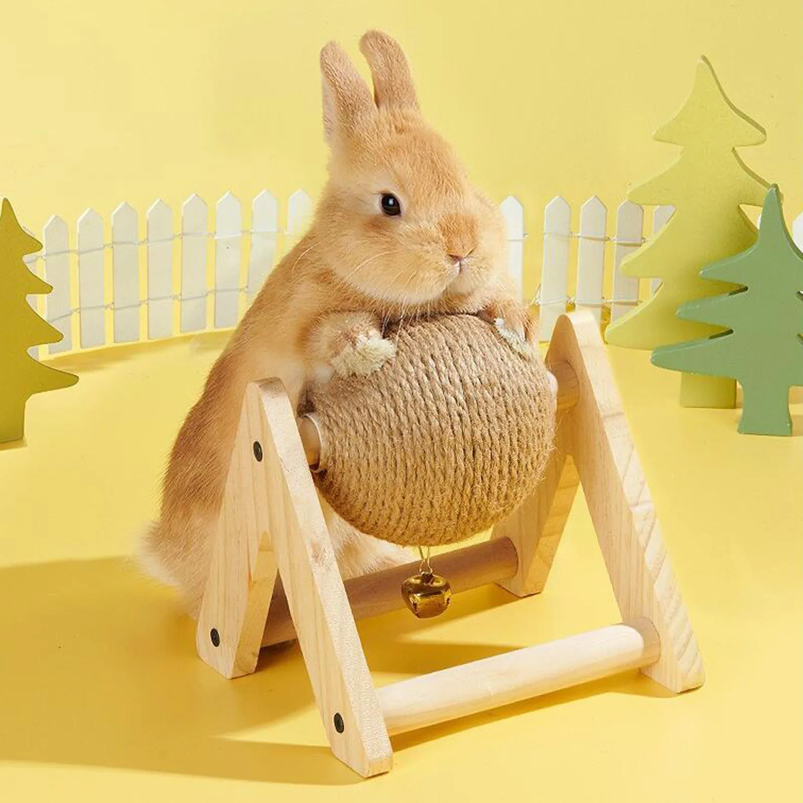 Brinquedo para Roer para Coelhos de Sisal e Madeira com Sino - Image 2