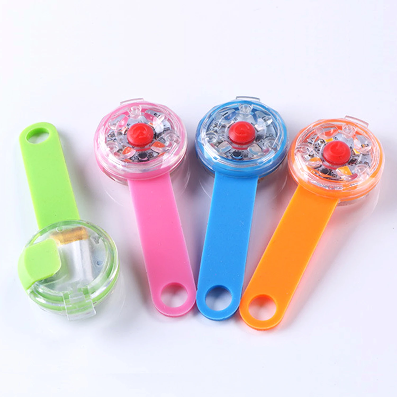 Pingente LED para Cães e Gatos Recarregável USB Faixa Refletiva - Imagem 2