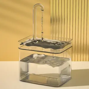 fonte de água para gatos 1,5 L