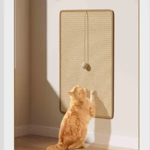 arranhador de sisal para gatos com bola