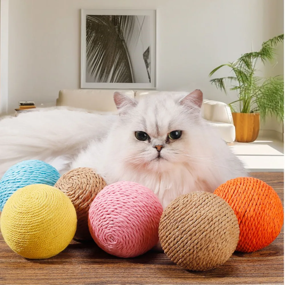 Bola de Sisal para Gatos 10 cm com Som para Arranhar e Brincar - Imagem 6