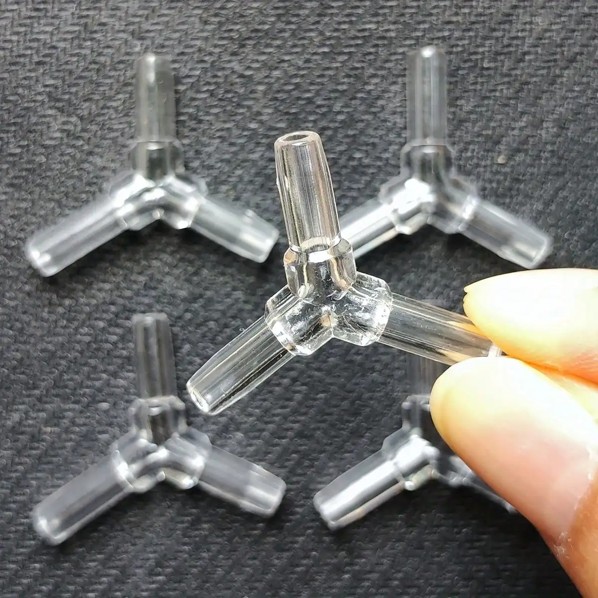 Conector Y de 3 Vias para Tubo de Ar de Aquário 4 mm Transparente - Imagem 2