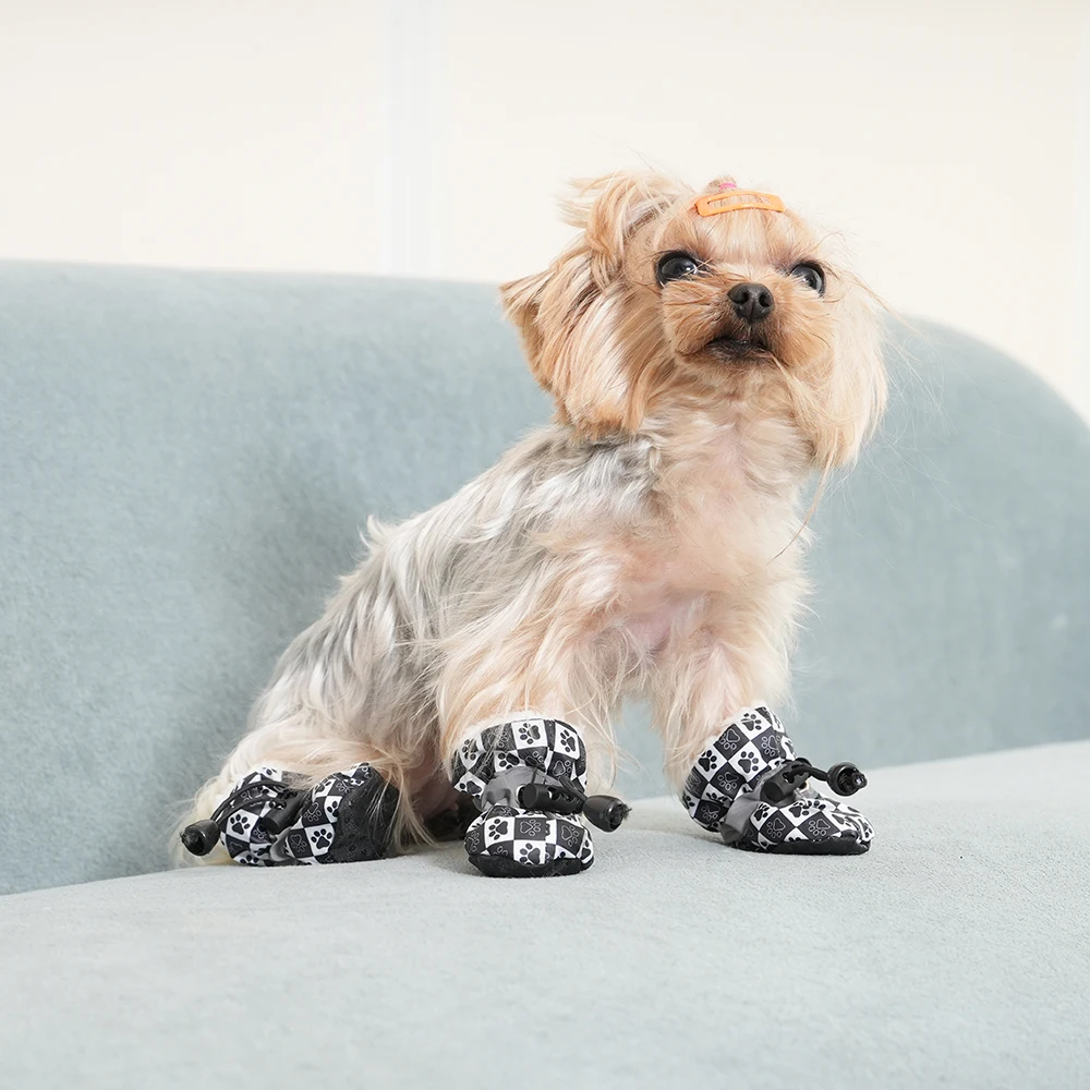 Sapatos para Cães Pequenos de Verão Ajustáveis Antiderrapantes - Imagem 3