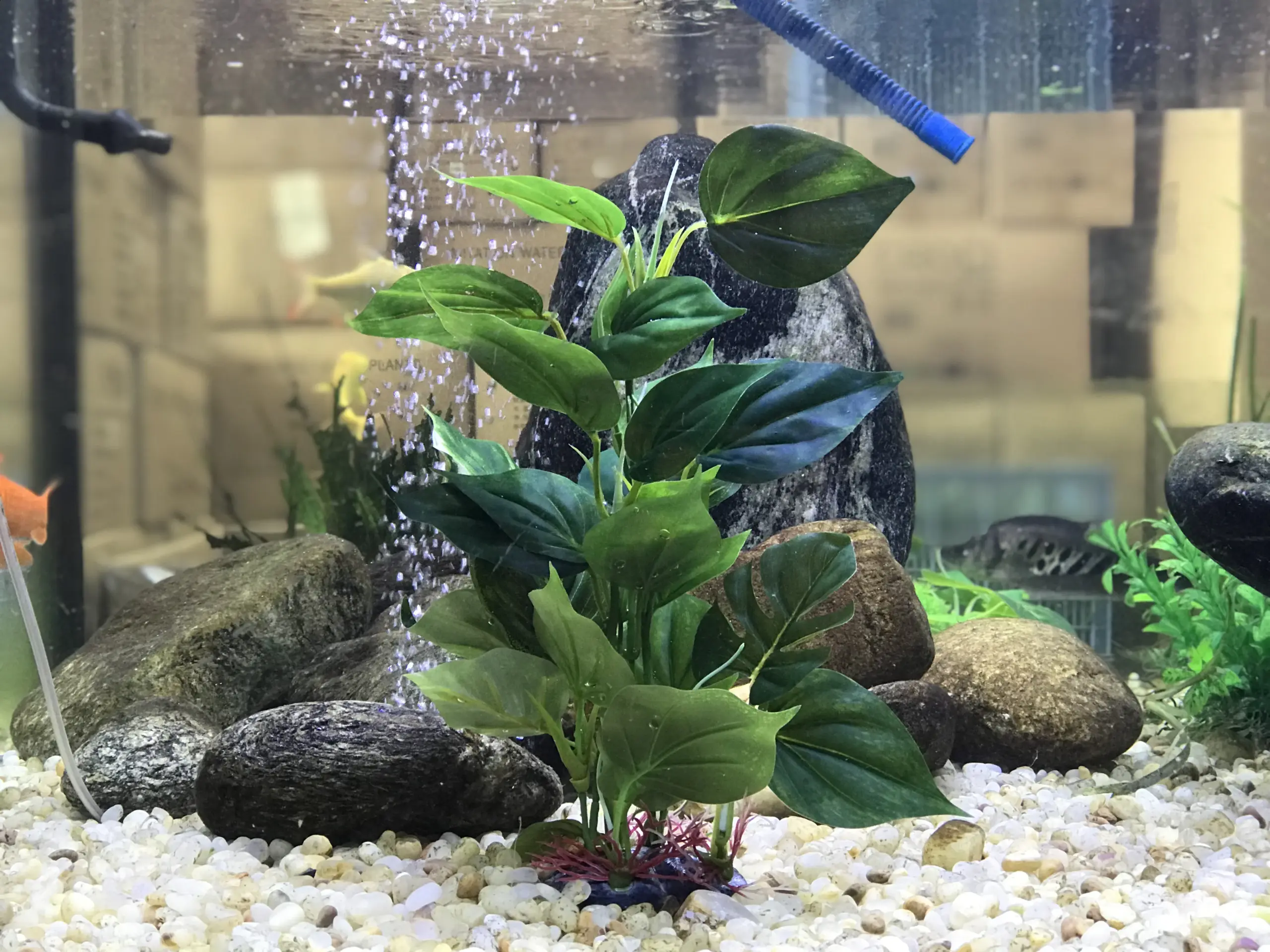 Planta Artificial para Aquário com Folhas Verdes Durável - Imagem 3