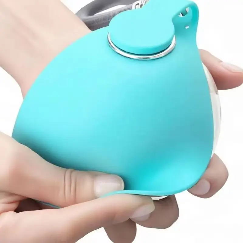 Garrafa de Água Dobrável para Cães Portátil 285 ml com Cordão - Image 5