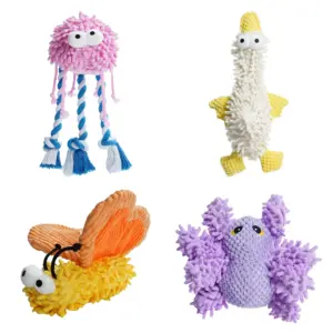 brinquedo de pelúcia com apito para cães