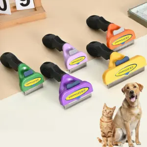escova removedora de pelos para cães e gatos