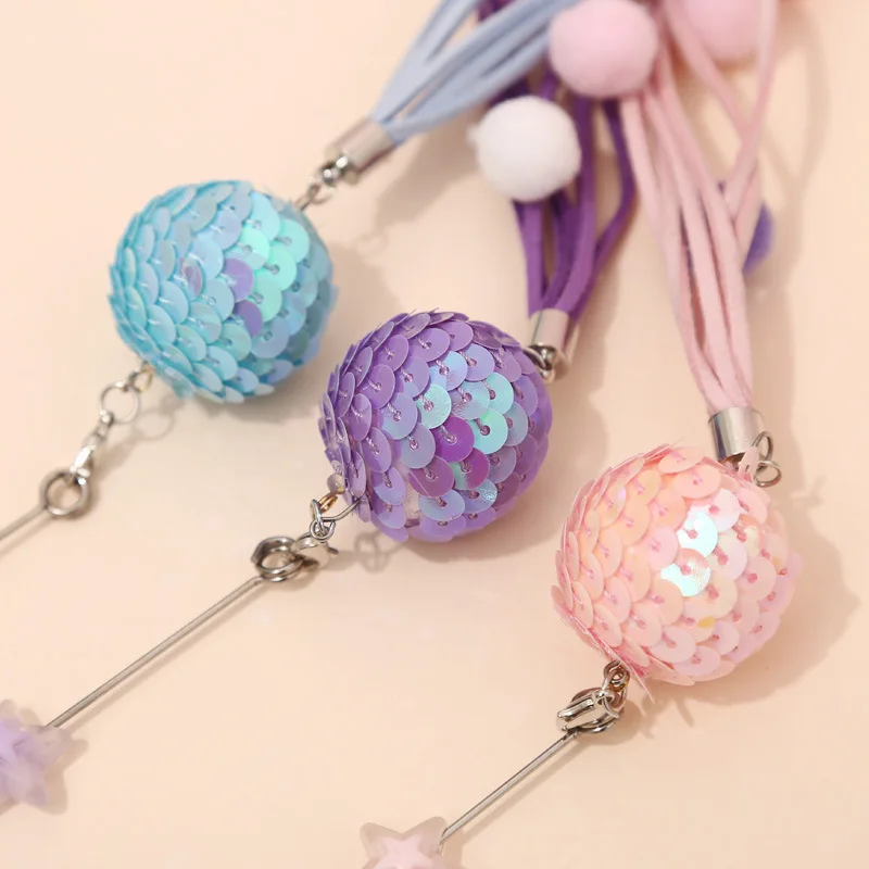 Brinquedo para Gatos Bola de Lantejoulas e Sinos Retrátil - Imagem 4