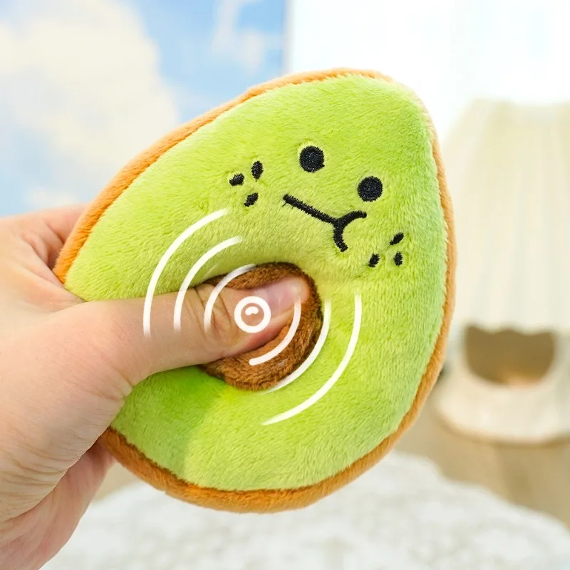 Brinquedo de Pelúcia para Cães e Gatos Abacate Kiwi com Som Resistente - Imagem 6