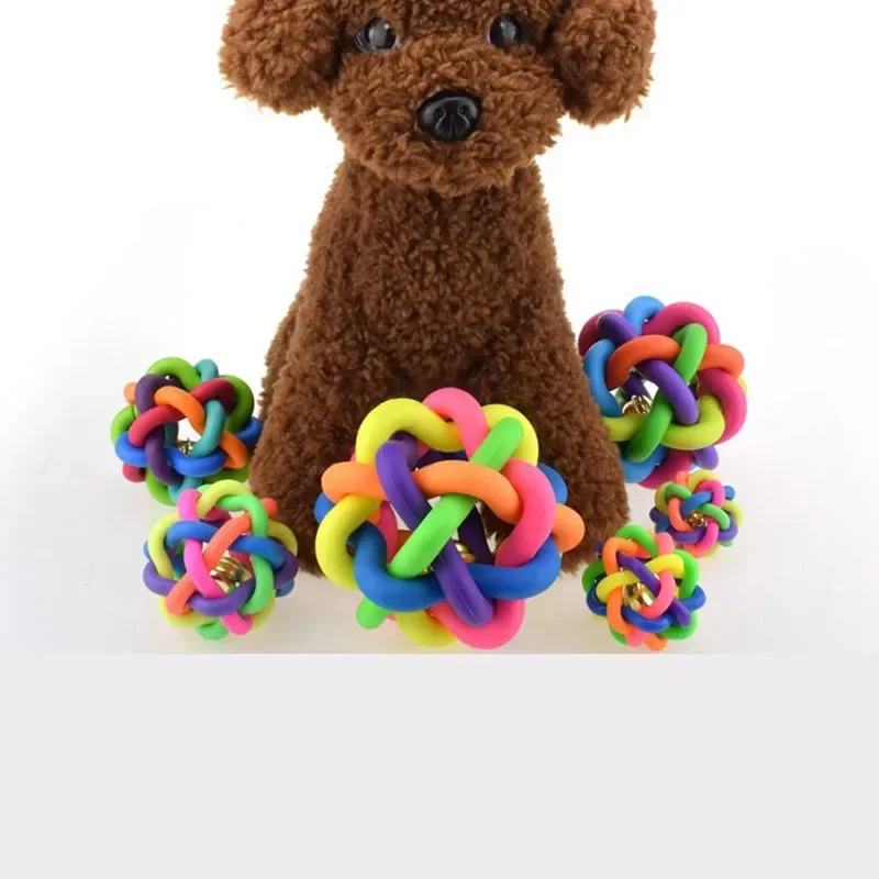 Brinquedo Bola Arco-Íris para Cães e Gatos de Borracha com Sino Interno - Imagem 6