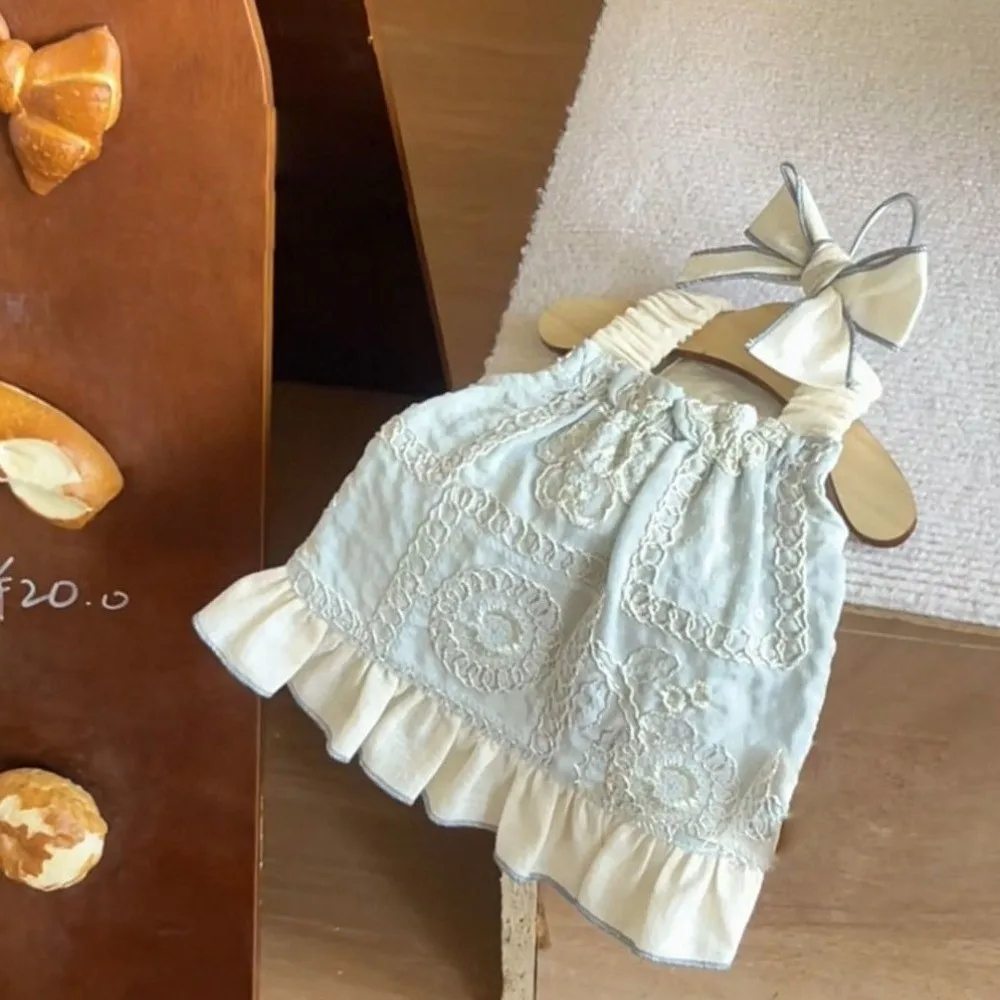 Vestido de Princesa para Cães de Poliéster Branco ou Preto - Imagem 5