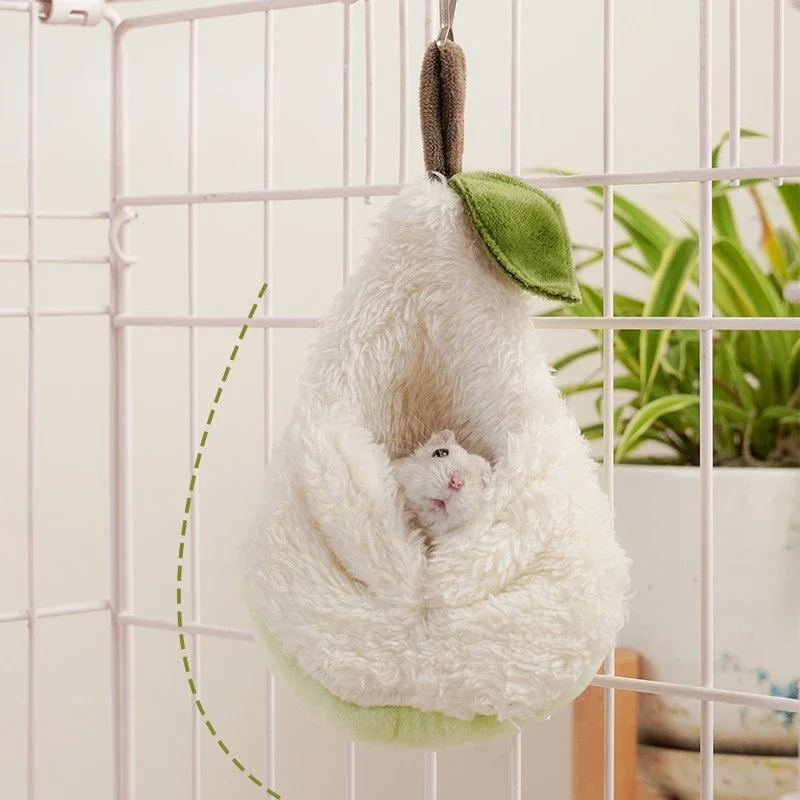 Ninho de Pelúcia para Hamster e Pássaros com Decoração Suspensa - Image 5