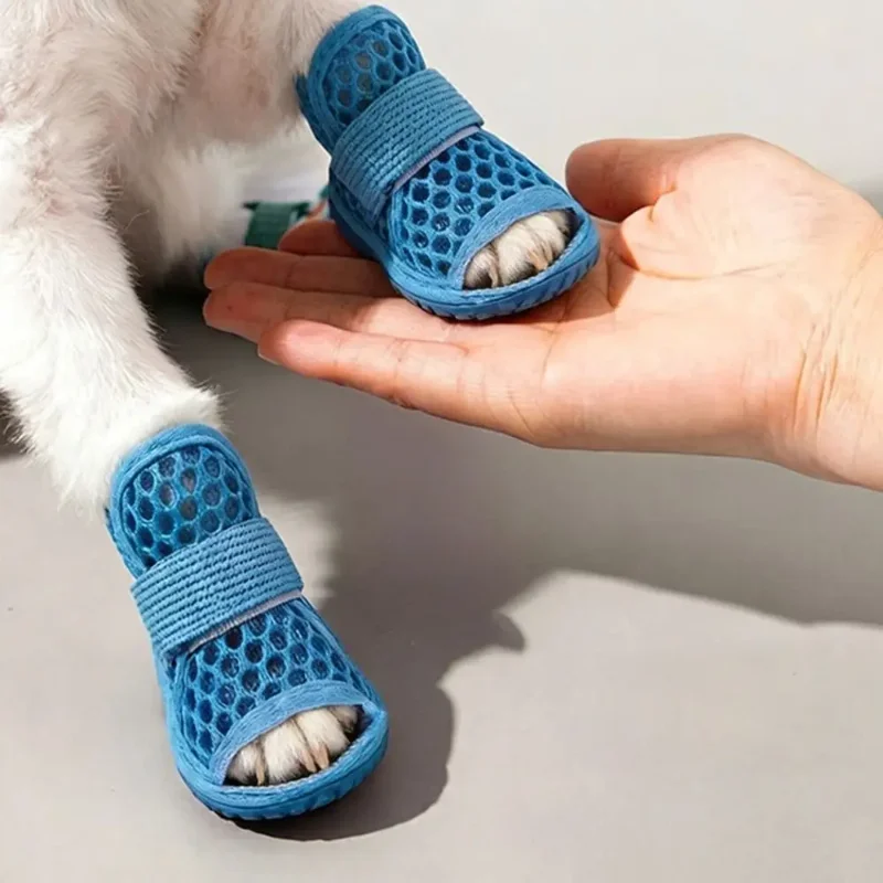 Sapato de Cão Pequeno em Malha Respirável com Sola Antiderrapante - Imagem 4