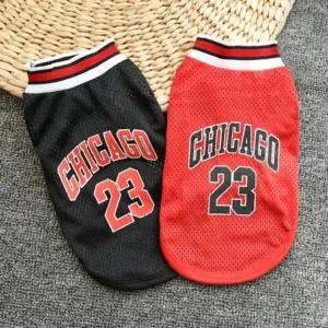 camiseta de basquete para cães