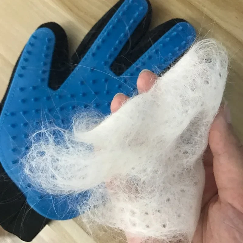 Luva Removedora de Pelos para Cães e Gatos com Ajuste no Punho - Imagem 5