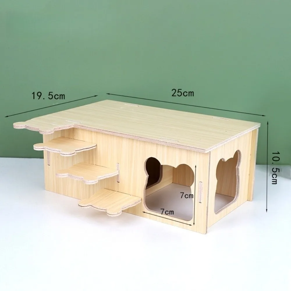casa de madeira para hamster com plataforma